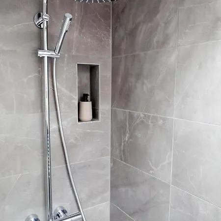 Luxe Suites Roses 2* Amsterdam