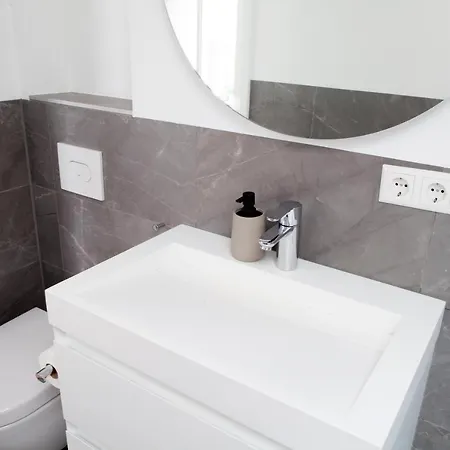 Luxe Suites Roses Bed & Breakfast Amsterdam