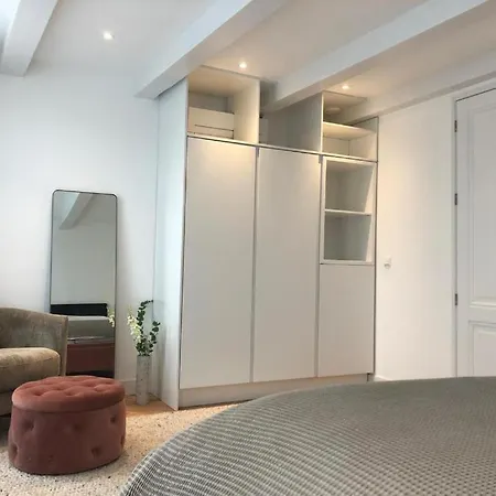Luxe Suites Roses Alojamento de Acomodação e Pequeno-almoço