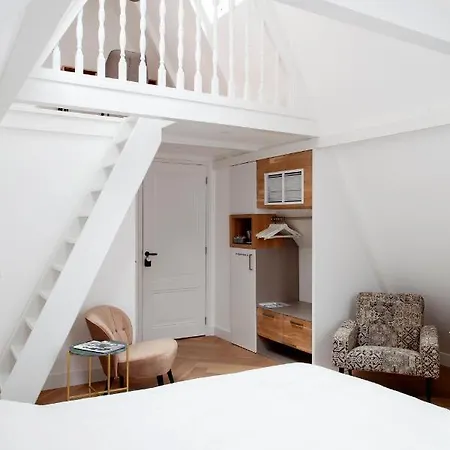 Bed and breakfast Luxe Suites Roses