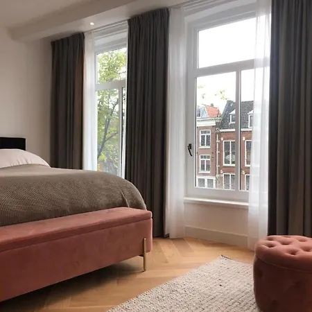 Luxe Suites Roses 2* Ámsterdam